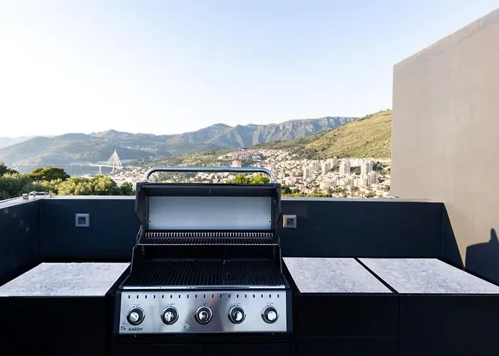 Modern In With Infinity Rooftop Pool
