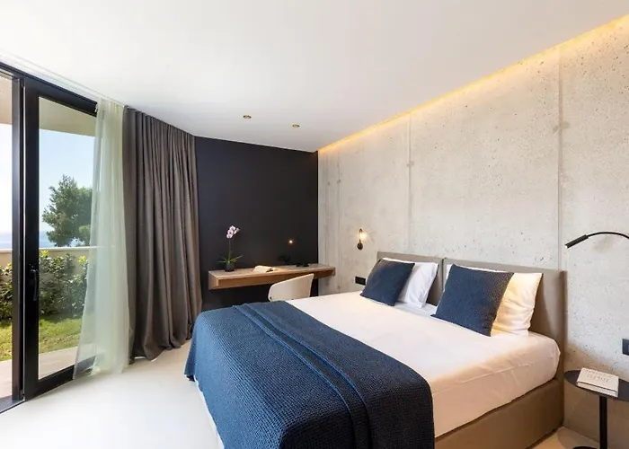 Vila Modern In With Infinity Rooftop Pool