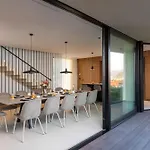 Modern In With Infinity Rooftop Pool Villa *