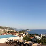 Modern In With Infinity Rooftop Pool Villa