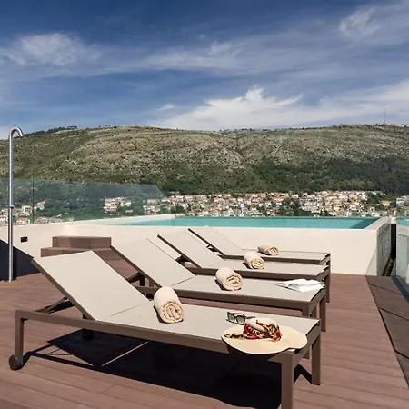 别墅 Modern In With Infinity Rooftop Pool