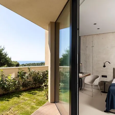 Modern In With Infinity Rooftop Pool Villa *
