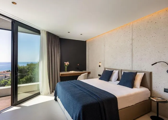 فيلة Modern In With Infinity Rooftop Pool *